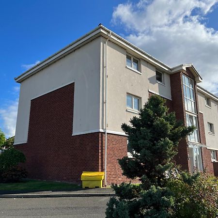 Flat One, 212 Eaglesham Road, East Kilbride, 글라스고 외부 사진