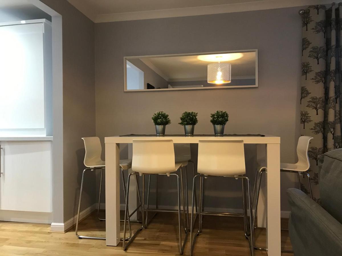Flat One, 212 Eaglesham Road, East Kilbride, 글라스고 외부 사진