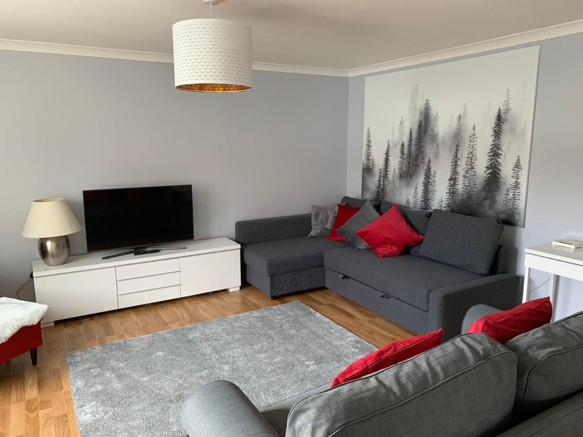 Flat One, 212 Eaglesham Road, East Kilbride, 글라스고 외부 사진